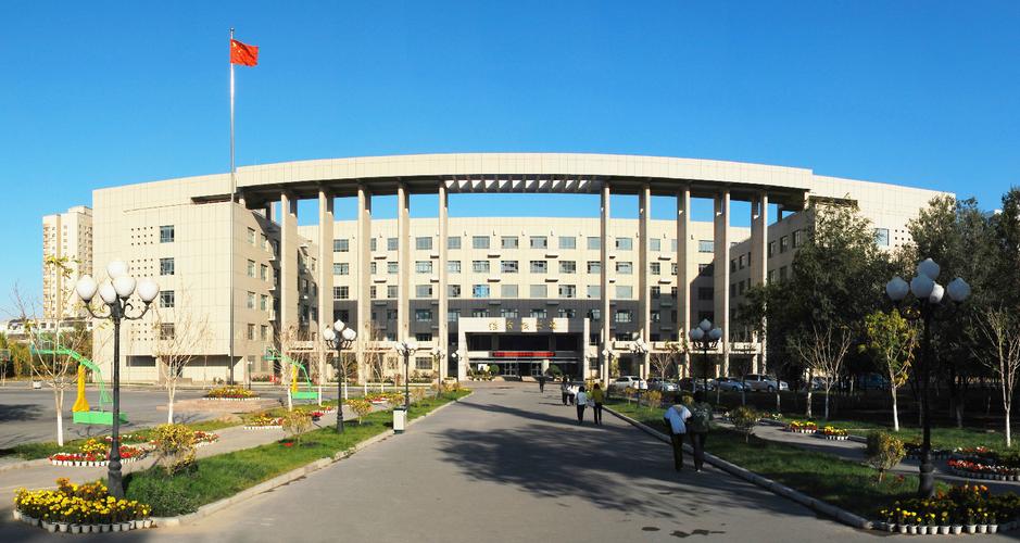 新疆农业科技园有哪些学校，新疆农业科学院地址？